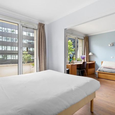 Grand Appartement Avec Balcon - Proche Parc Des Expo - Parking Privee イシー＝レ＝ムリノー エクステリア 写真