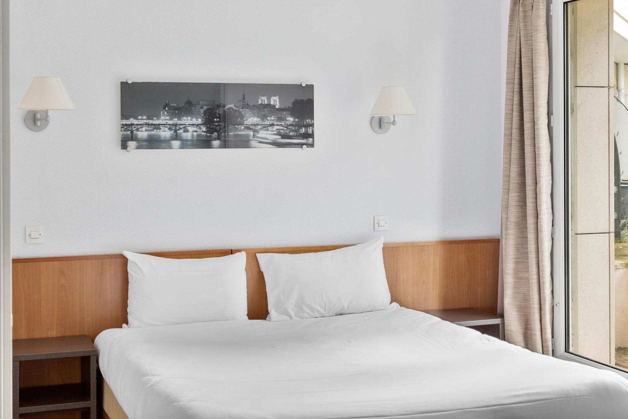 Grand Appartement Avec Balcon - Proche Parc Des Expo - Parking Privee イシー＝レ＝ムリノー エクステリア 写真